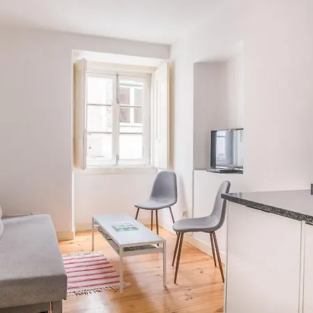 In Bairro Alto Apartment